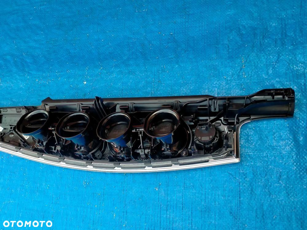 Mercedes W213 AMG Dekor Dekory BURMESTER Listwa Konsoli Drzwi Listwy Ozdobne AMBIENT - 33