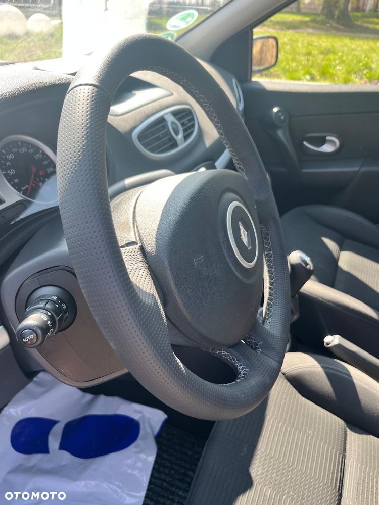 Renault Clio 1.2 16V Exception - 15