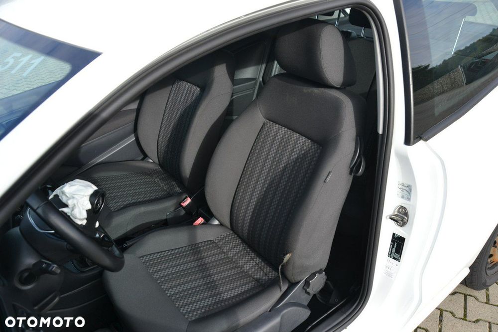 Volkswagen Polo - 19