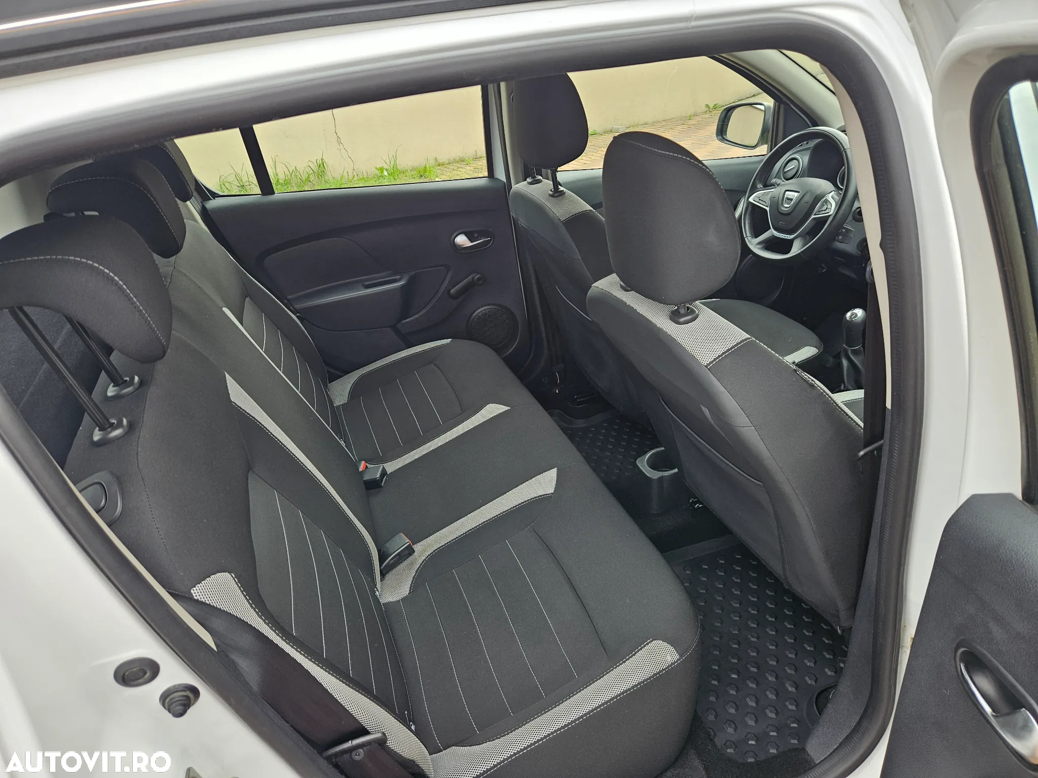 Dacia Sandero Stepway 1.5 Blue dCi Prestige - 10
