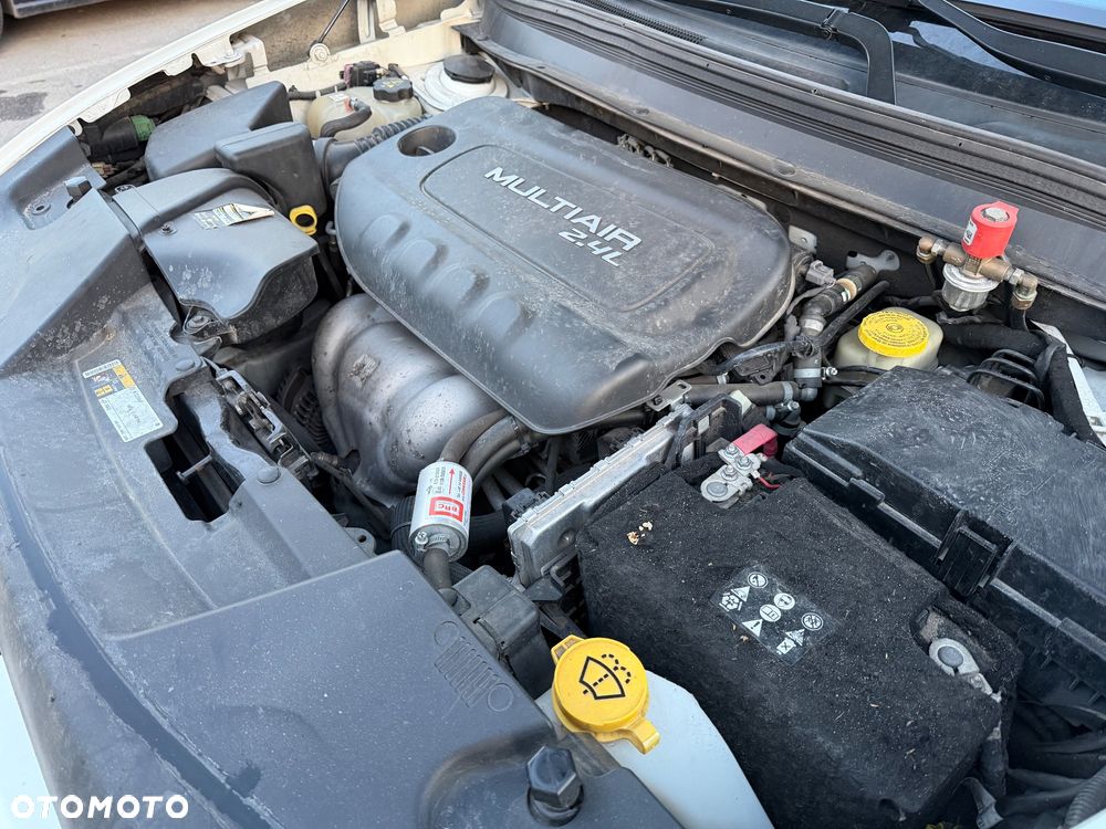 Jeep Cherokee - 21
