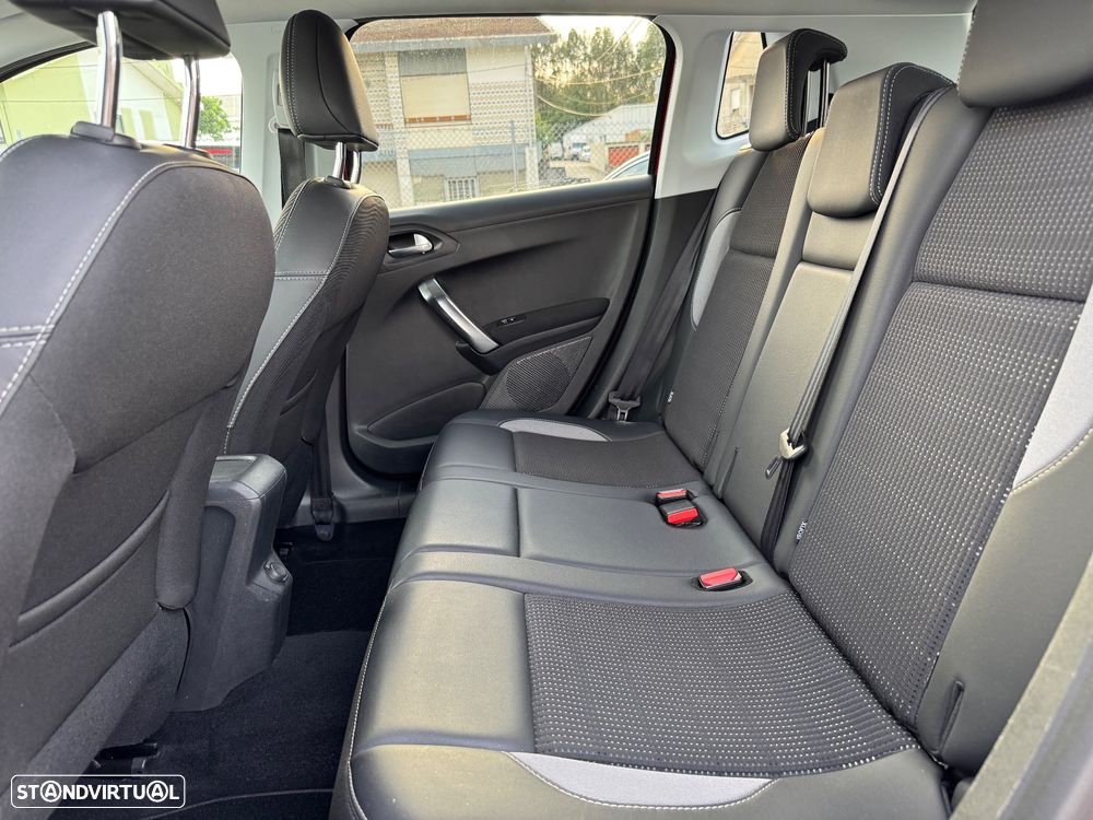 Peugeot 2008 PureTech 110 Stop&Start EAT6 Allure - 8