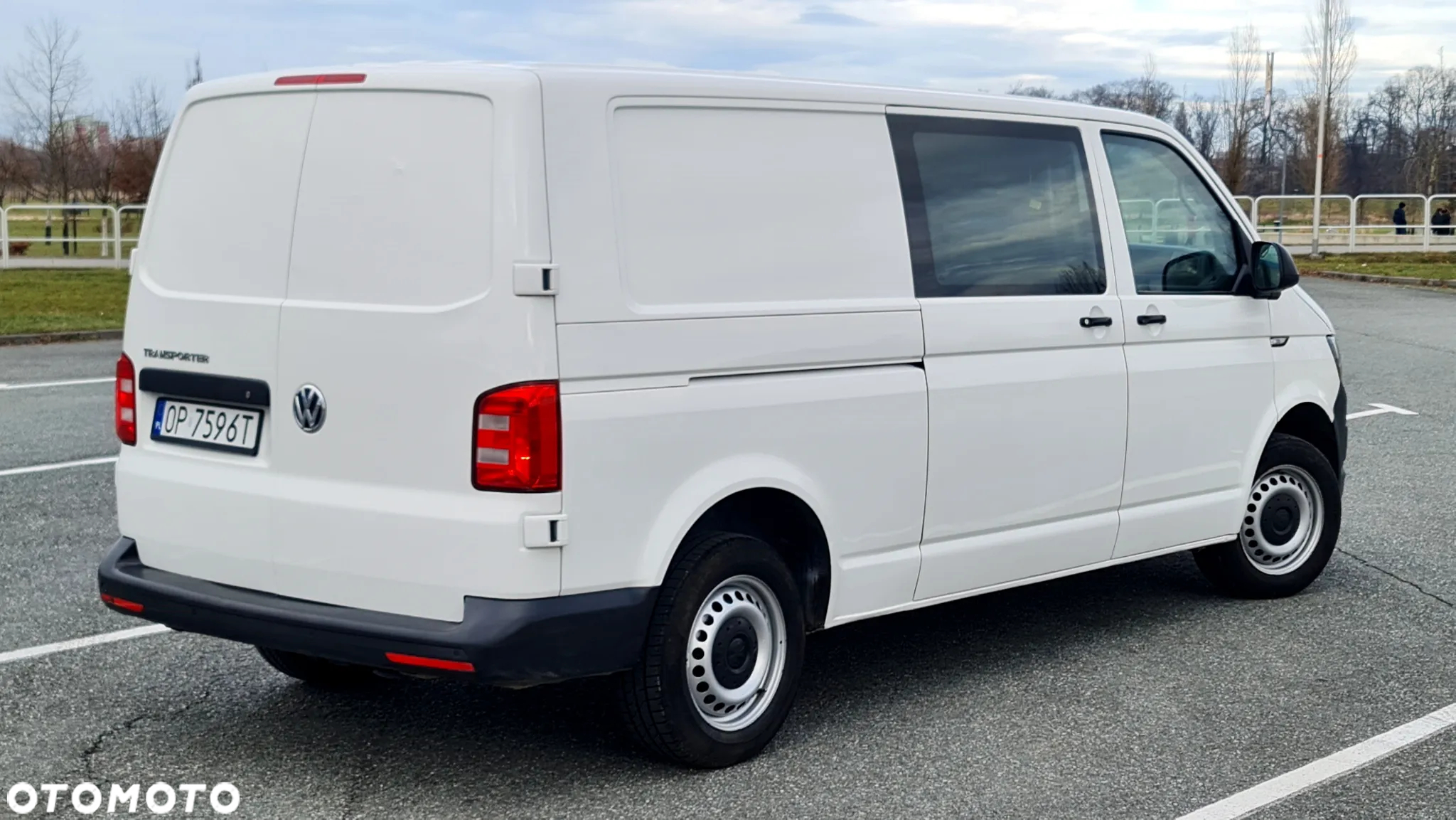 Volkswagen Transporter - 2