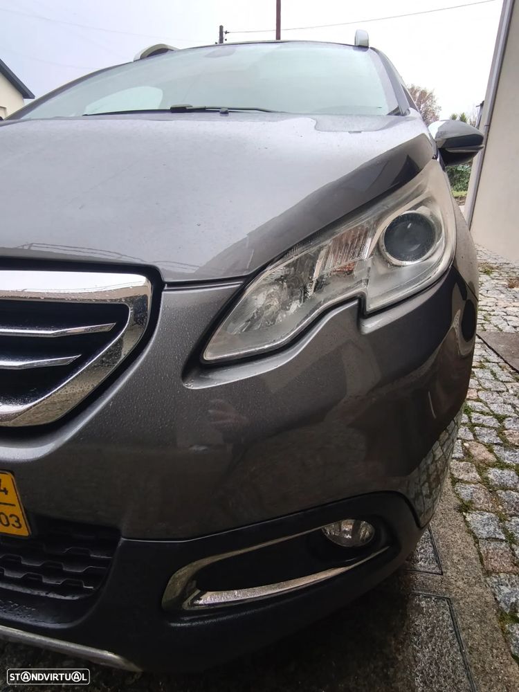 Peugeot 2008 1.2 PureTech Allure - 22