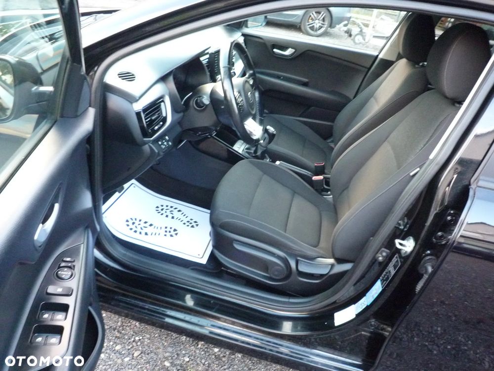 Kia Rio - 13