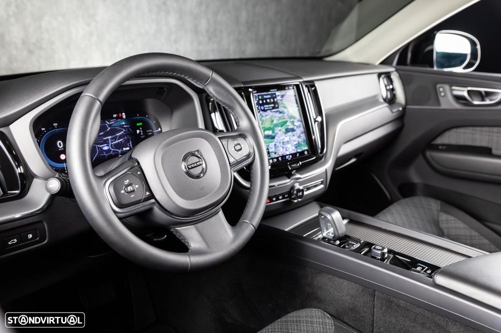 Volvo XC 60 2.0 T6 PHEV Core AWD - 10