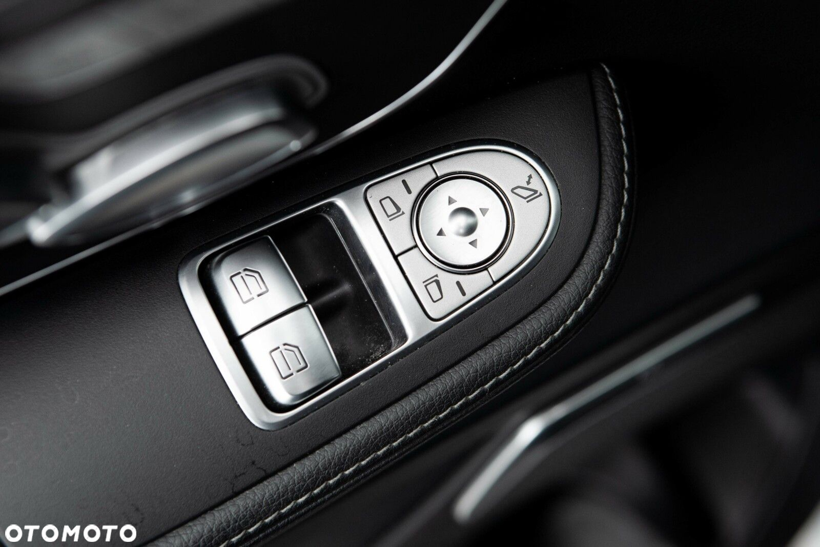 Mercedes-Benz Klasa V 300 d 4-Matic Avantgarde 9G-Tronic (d³ugi) - 18