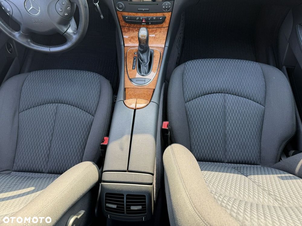 Mercedes-Benz Klasa E 200 Kompressor Automatik Elegance - 17