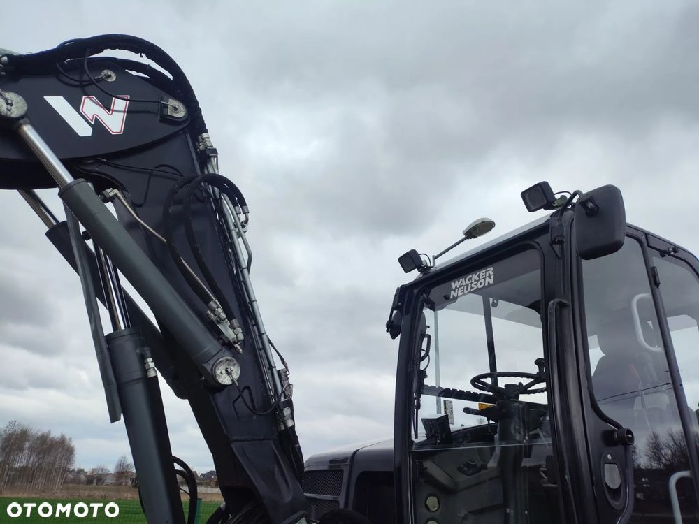 Wacker Neuson EW100 / BLACK EDITION - wersja limitowana / KOPARKA KOŁOWA / ROTOTILT / PŁUG + PODPORY / - 11