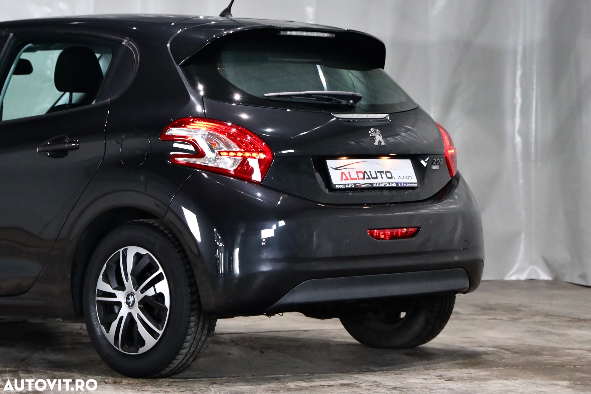 Peugeot 208 1.4 HDi FAP STT Active - 21