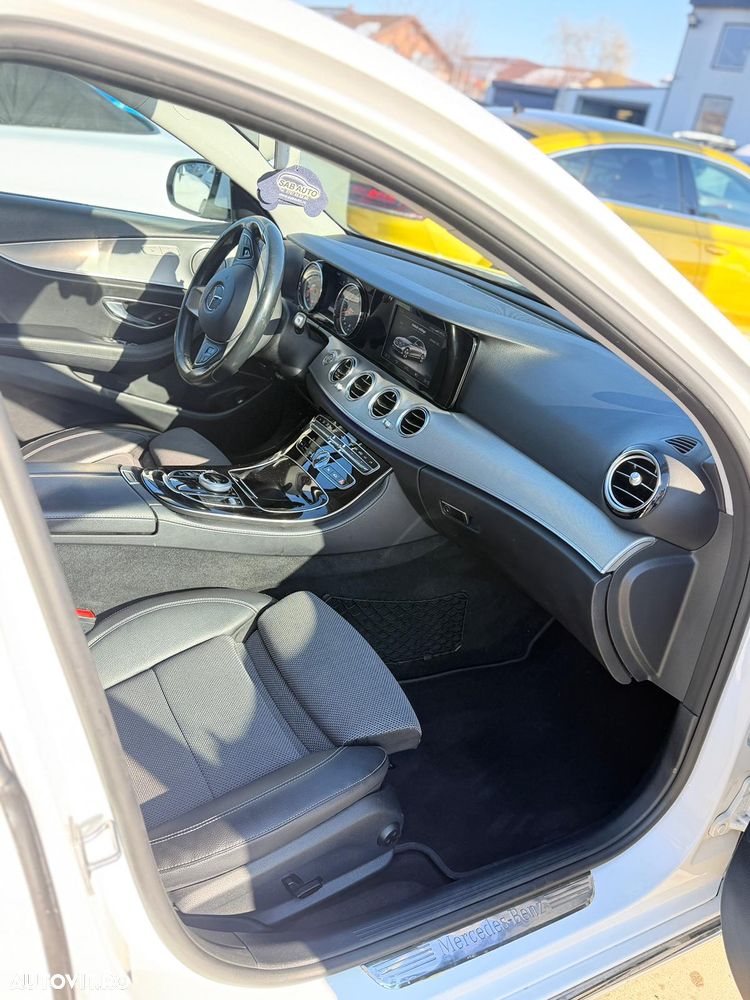 Mercedes-Benz E 200 9G-TRONIC AMG Line - 13