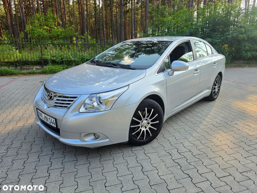 Toyota Avensis 1.8 Executive - 4