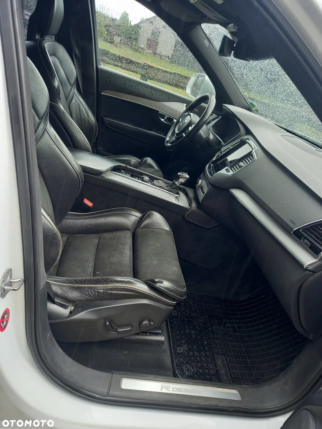 Volvo XC 90 D5 AWD R-Design 7os - 6