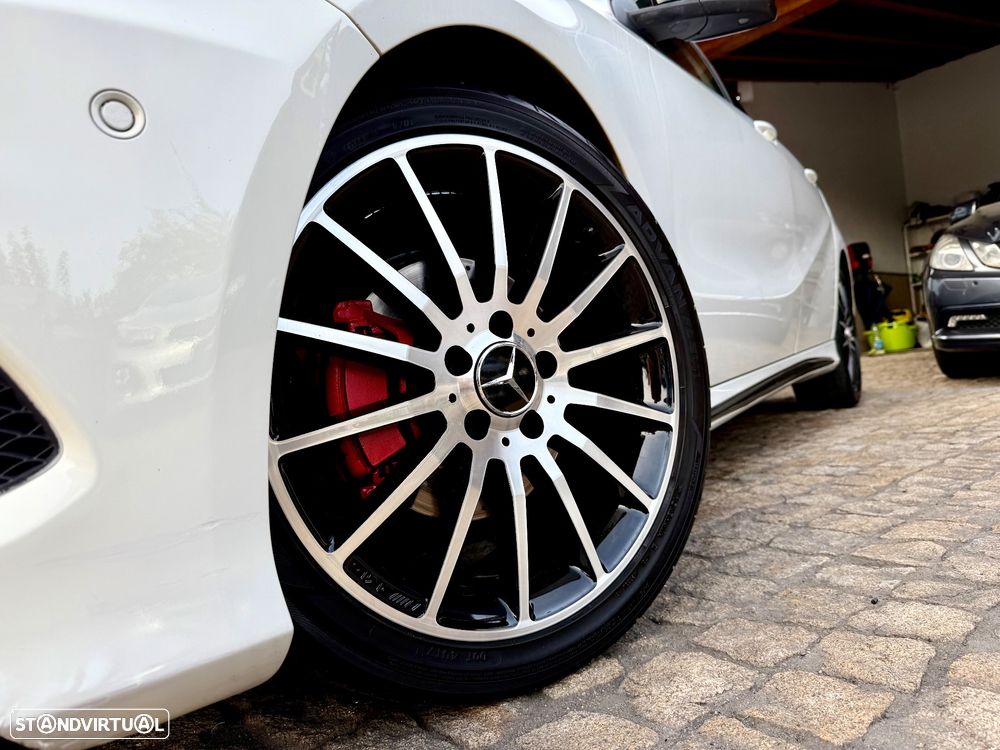 Mercedes-Benz A 180 d AMG Line - 15