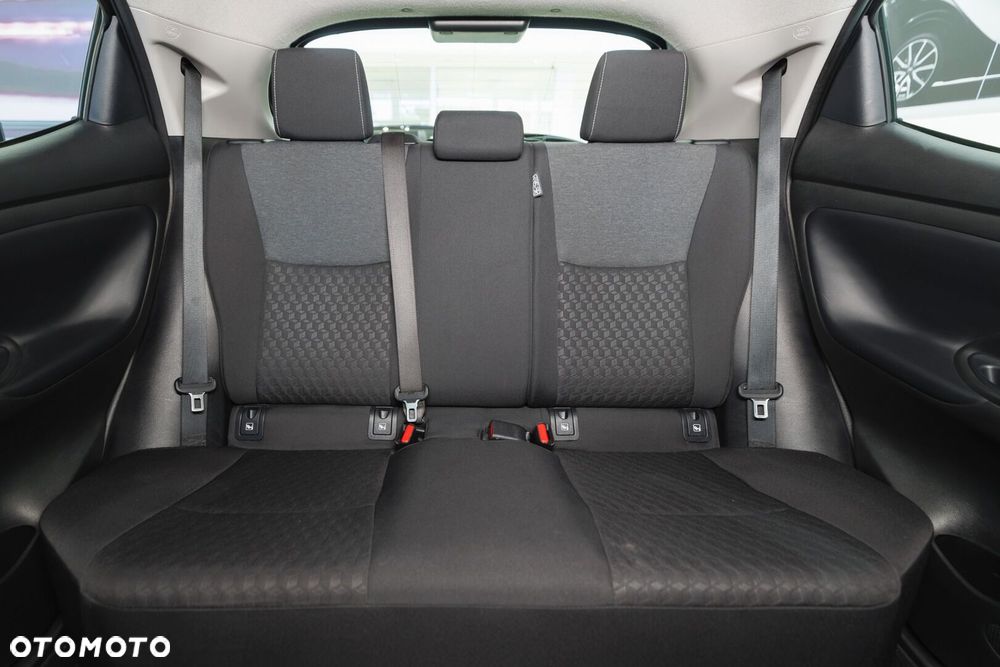 Toyota Yaris - 19