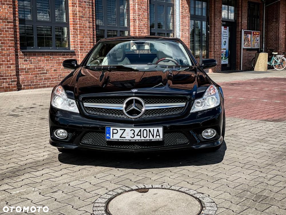 Mercedes-Benz SL - 11