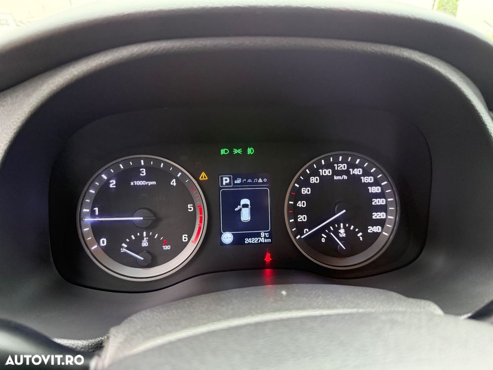 Hyundai Tucson 2.0 CRDI 4WD Automatik Premium - 16