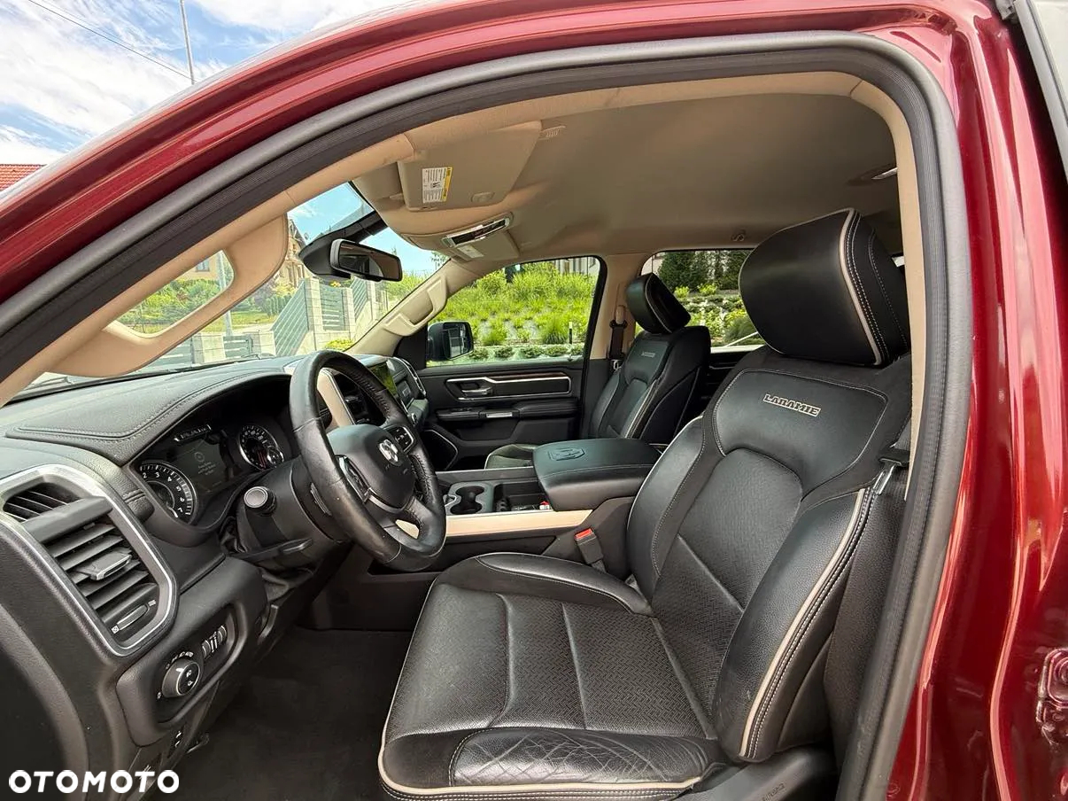 Dodge RAM 1500 5.7 4x4 - 14
