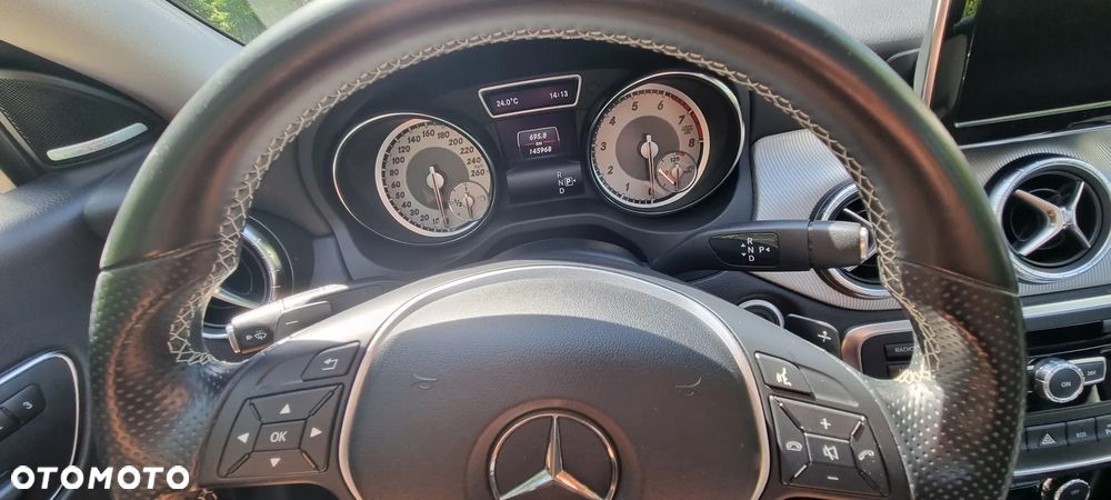 Mercedes-Benz CLA 250 4Matic 7G-DCT UrbanStyle Edition - 37