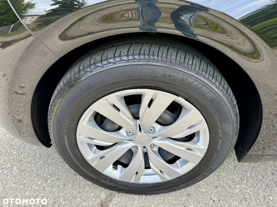 Peugeot 208 1.2 PureTech Allure - 15