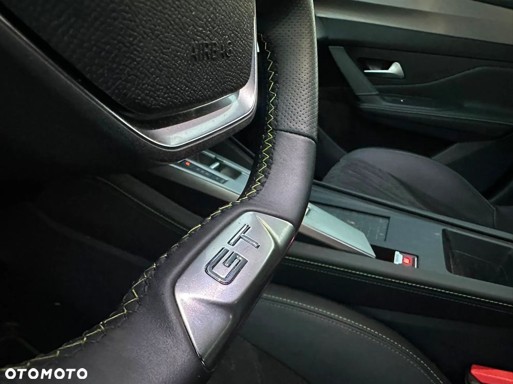 Peugeot 308 PureTech 130 EAT8 GT - 11