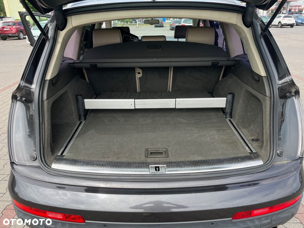 Audi Q7 - 12