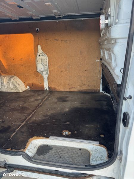 Renault TRAFIC  L2 H1 - 17