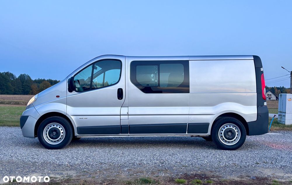 Opel Vivaro 2008 photo 3