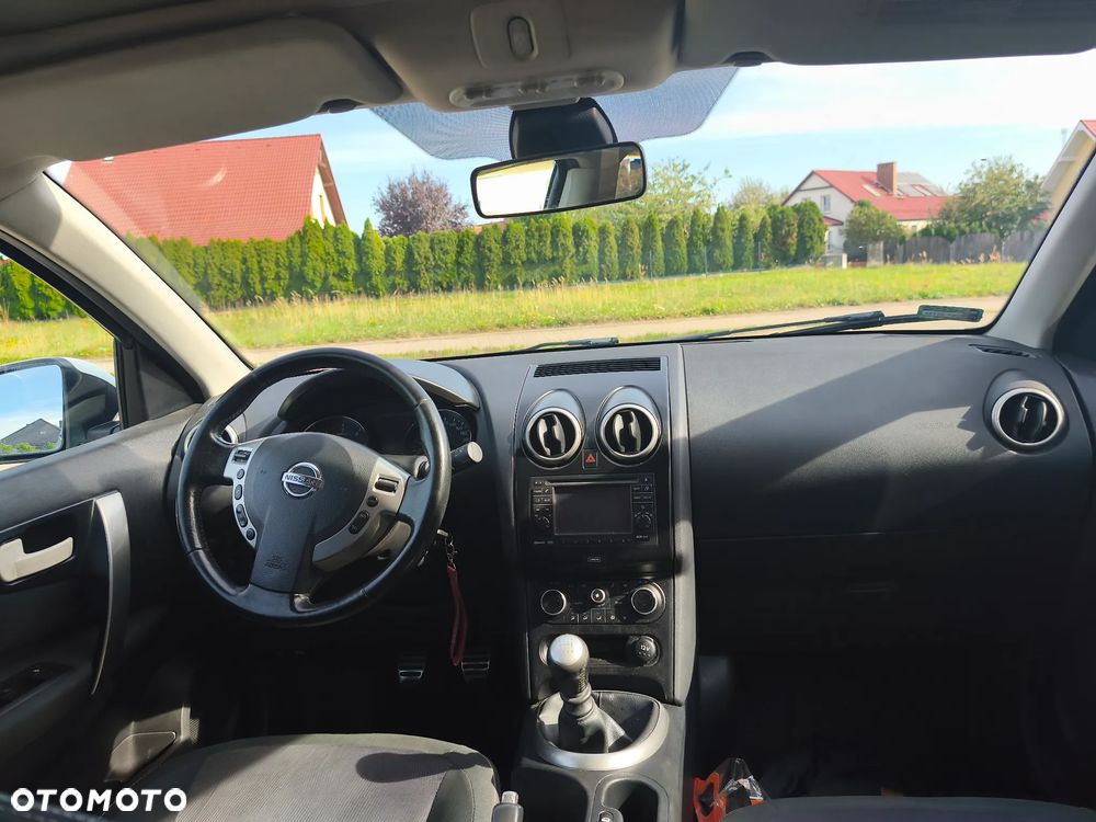 Nissan Qashqai - 12
