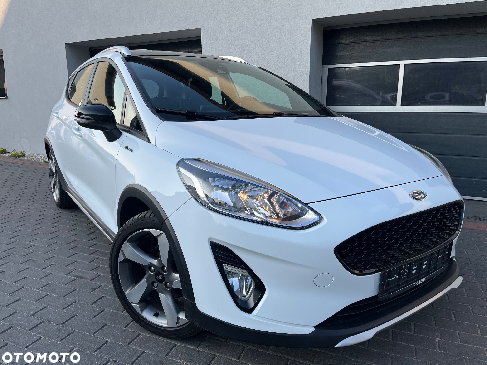 Ford Fiesta 1.0 EcoBoost Hybrid S&S ACTIVE - 4