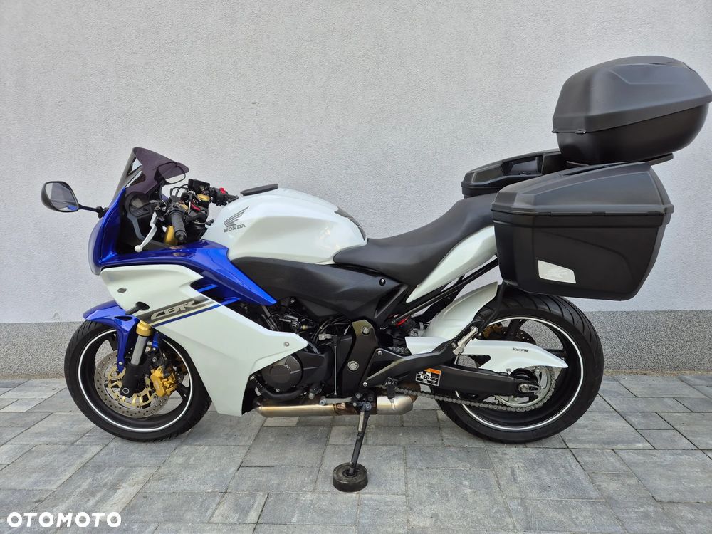 Honda CBR - 3