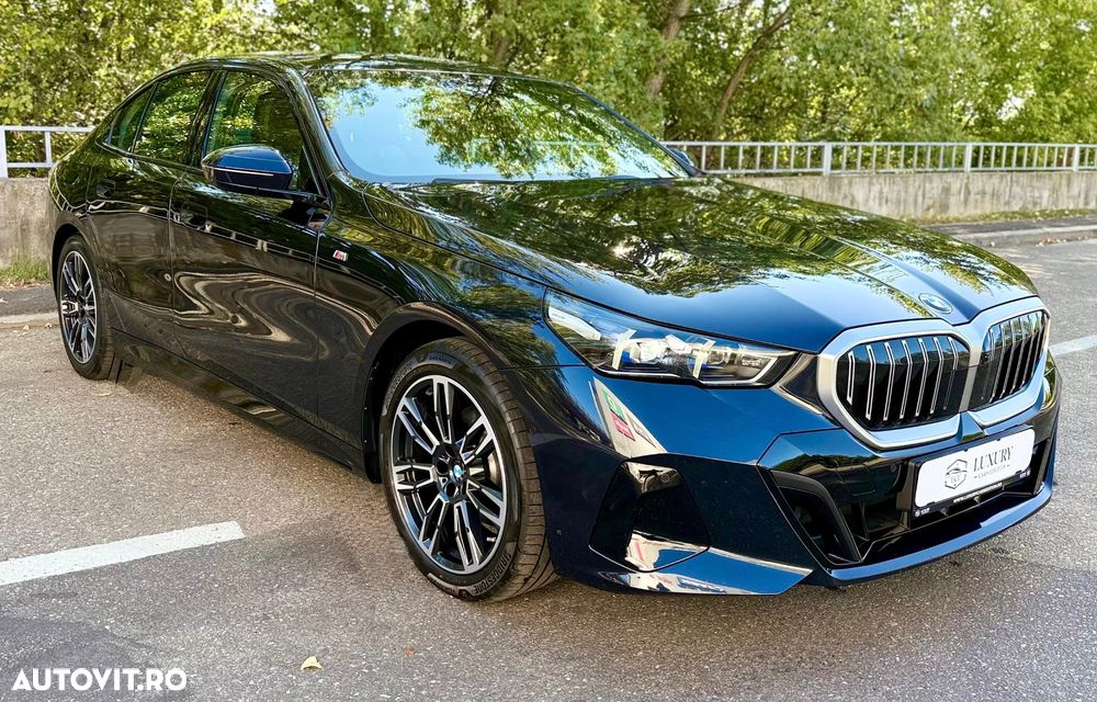 BMW Seria 5 520i AT MHEV - 4