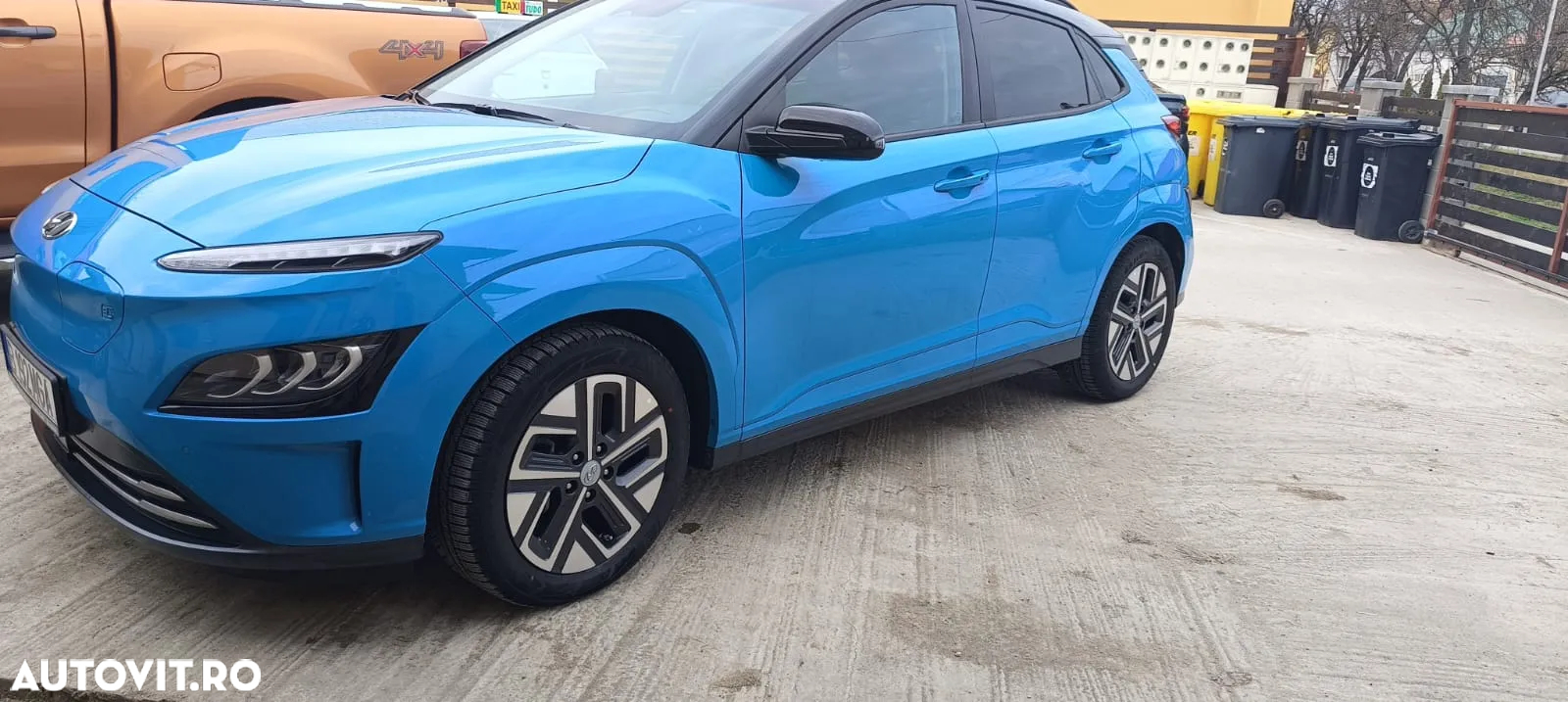 Hyundai KONA - 2
