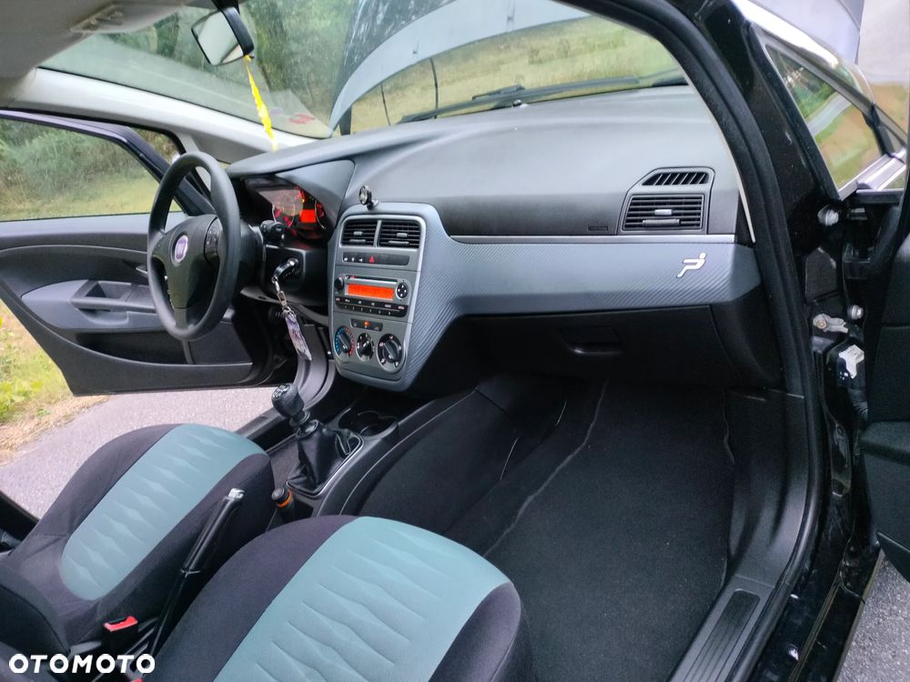 Fiat Grande Punto 1.4 8V - 28