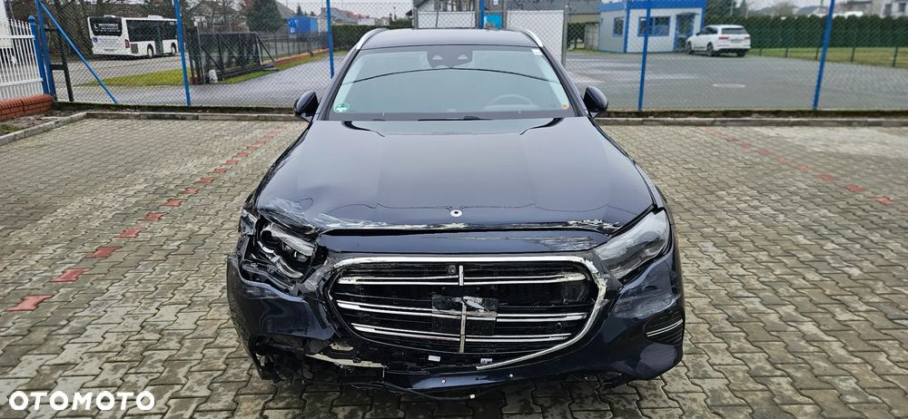 Mercedes-Benz Klasa E 300e 9G-TRONIC - 14