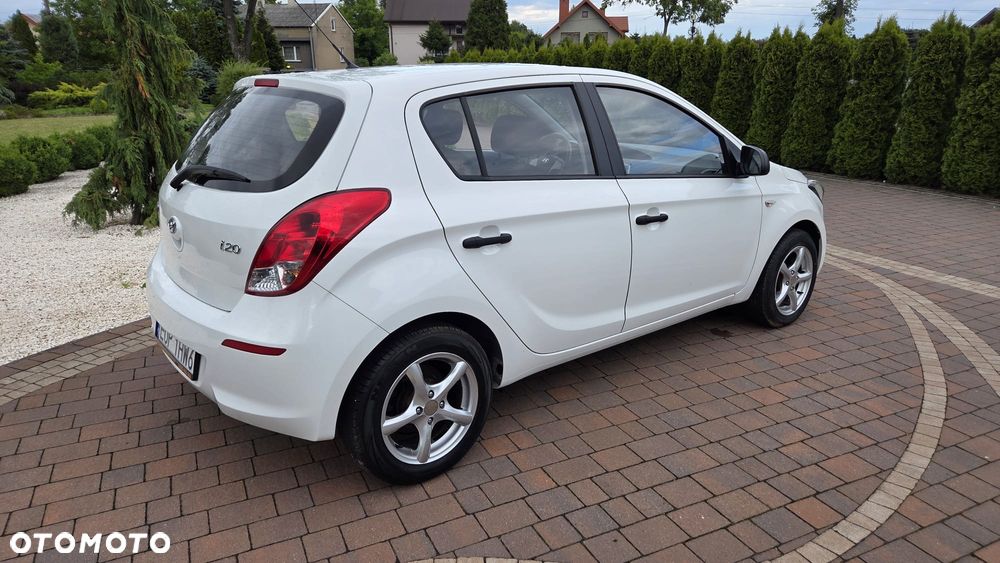 Hyundai i20 - 15