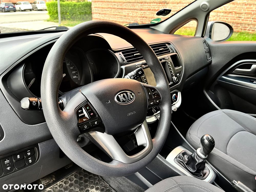 Kia Rio 1.4 Dream-Team Edition - 17