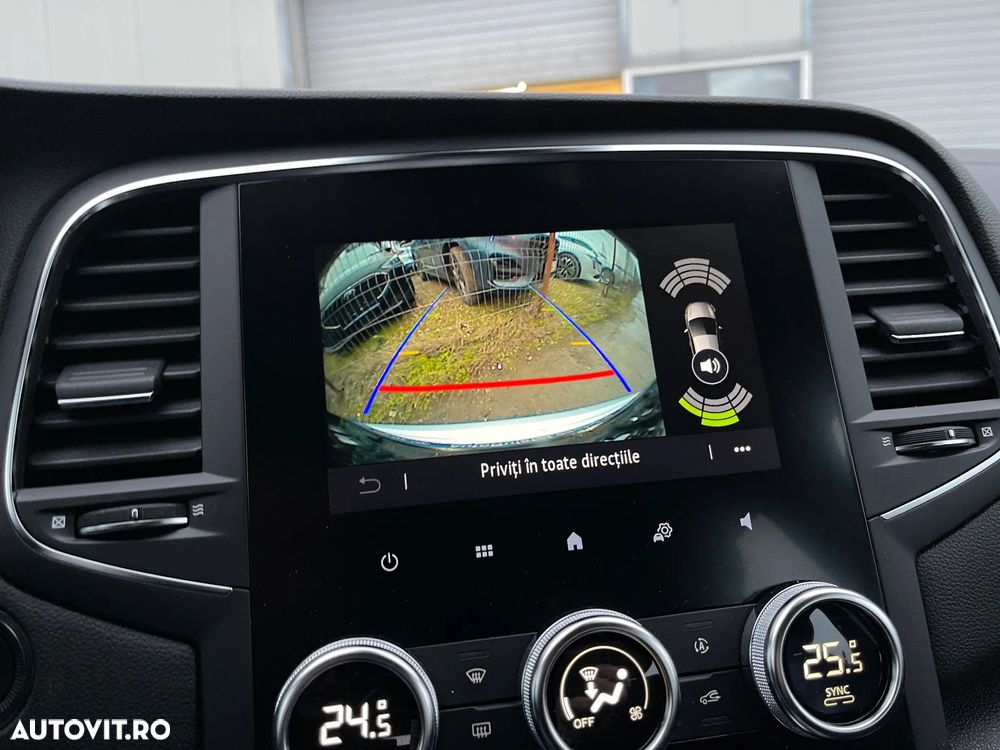 Renault Megane E-TECH 160 BUSINESS EDITION - 13