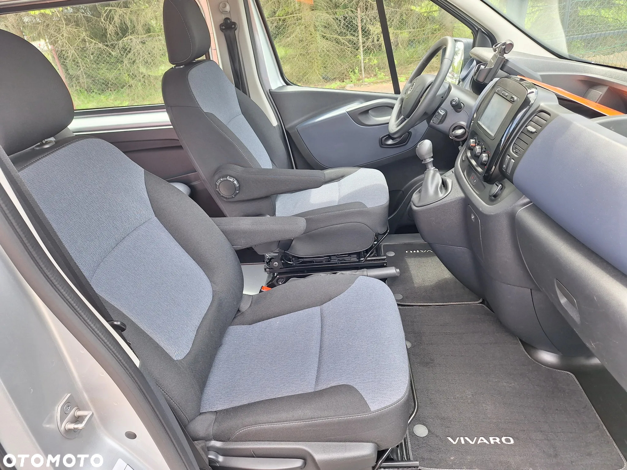 Opel Vivaro - 25