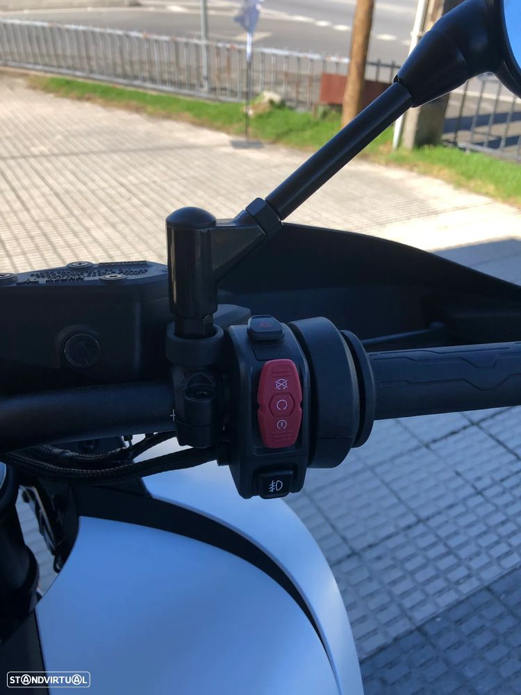 CF Moto 800MT ES - 15