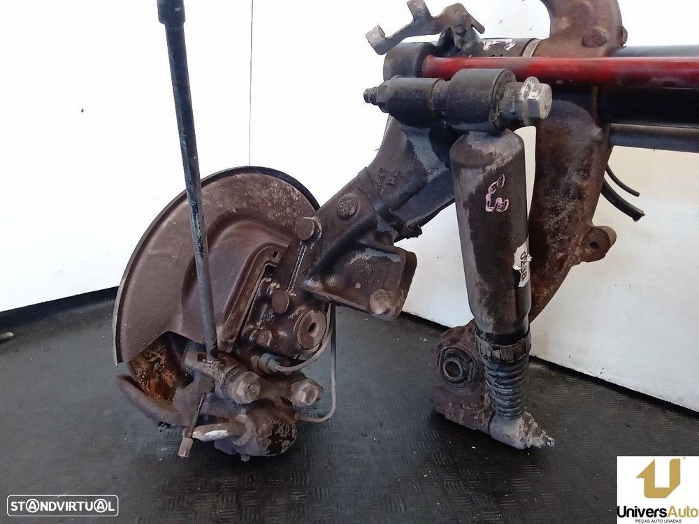 CHARRIOT TRASEIRO PEUGEOT 206 FASTBACK 2004 - - 7