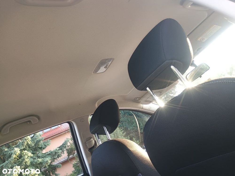 Hyundai i20 1.25 Classic + - 8