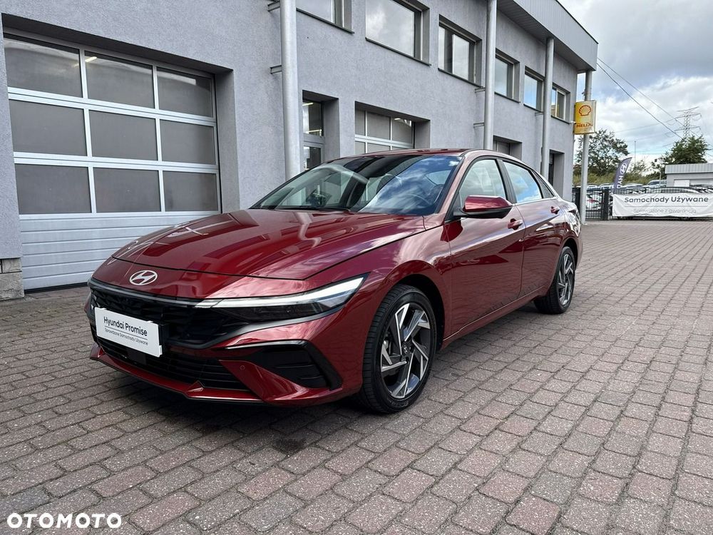 Hyundai Elantra 1.6 Executive CVT - 26