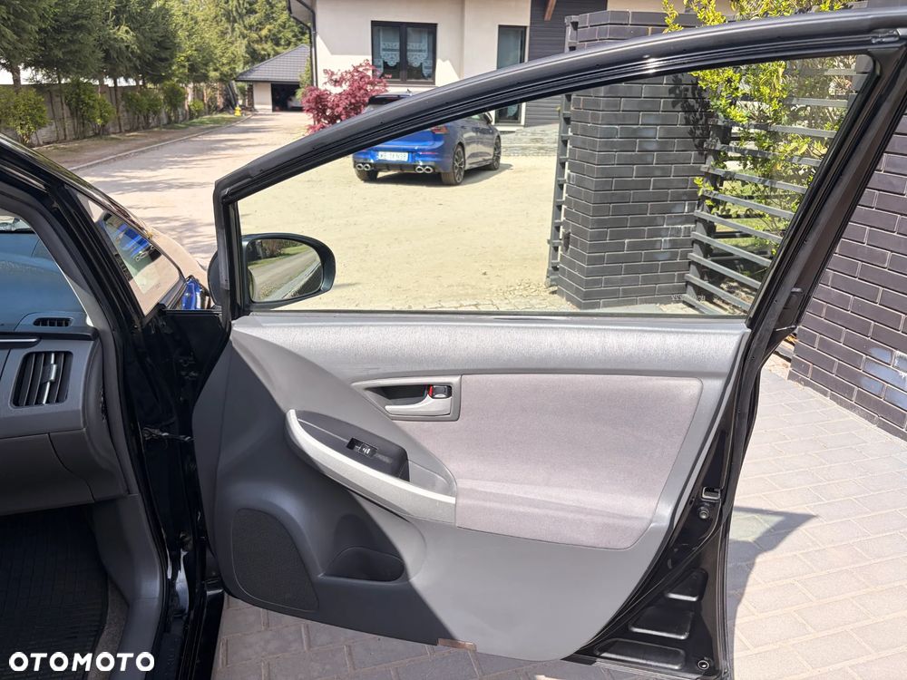 Toyota Prius 1.8 HSD Prestige - 20