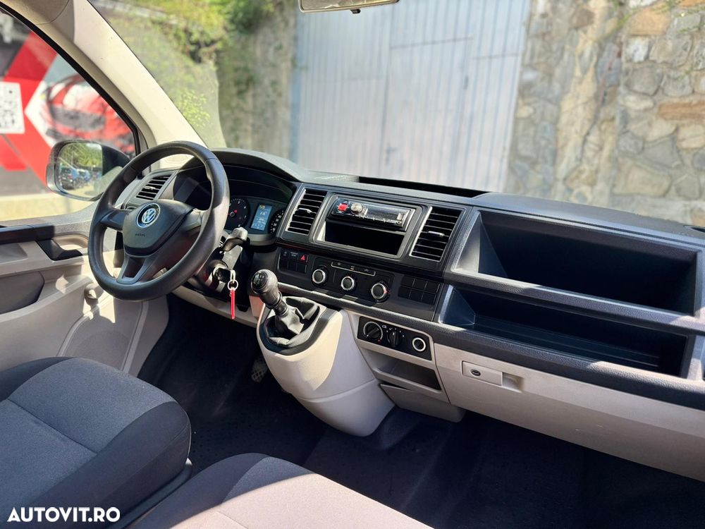 Volkswagen Transporter - 2