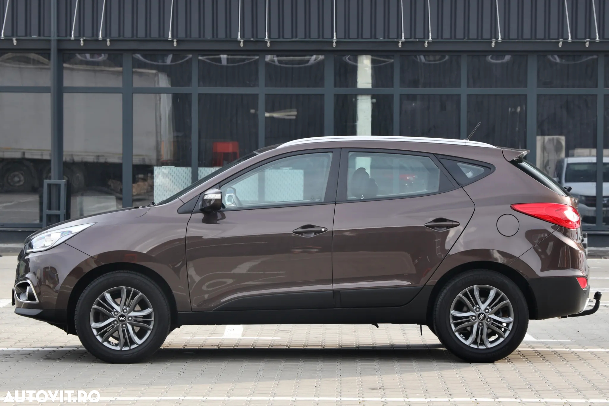 Hyundai ix35 2.0 CRDI 4WD Fifa World Cup Gold Edition - 17