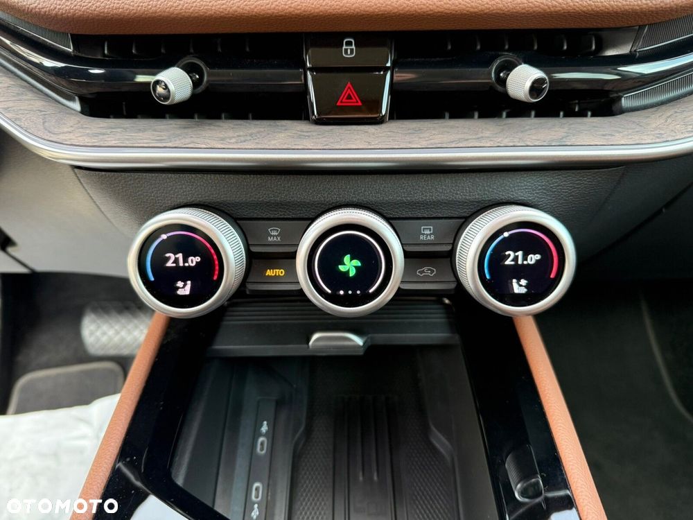 Skoda Superb 2.0 TSI L&K DSG - 30
