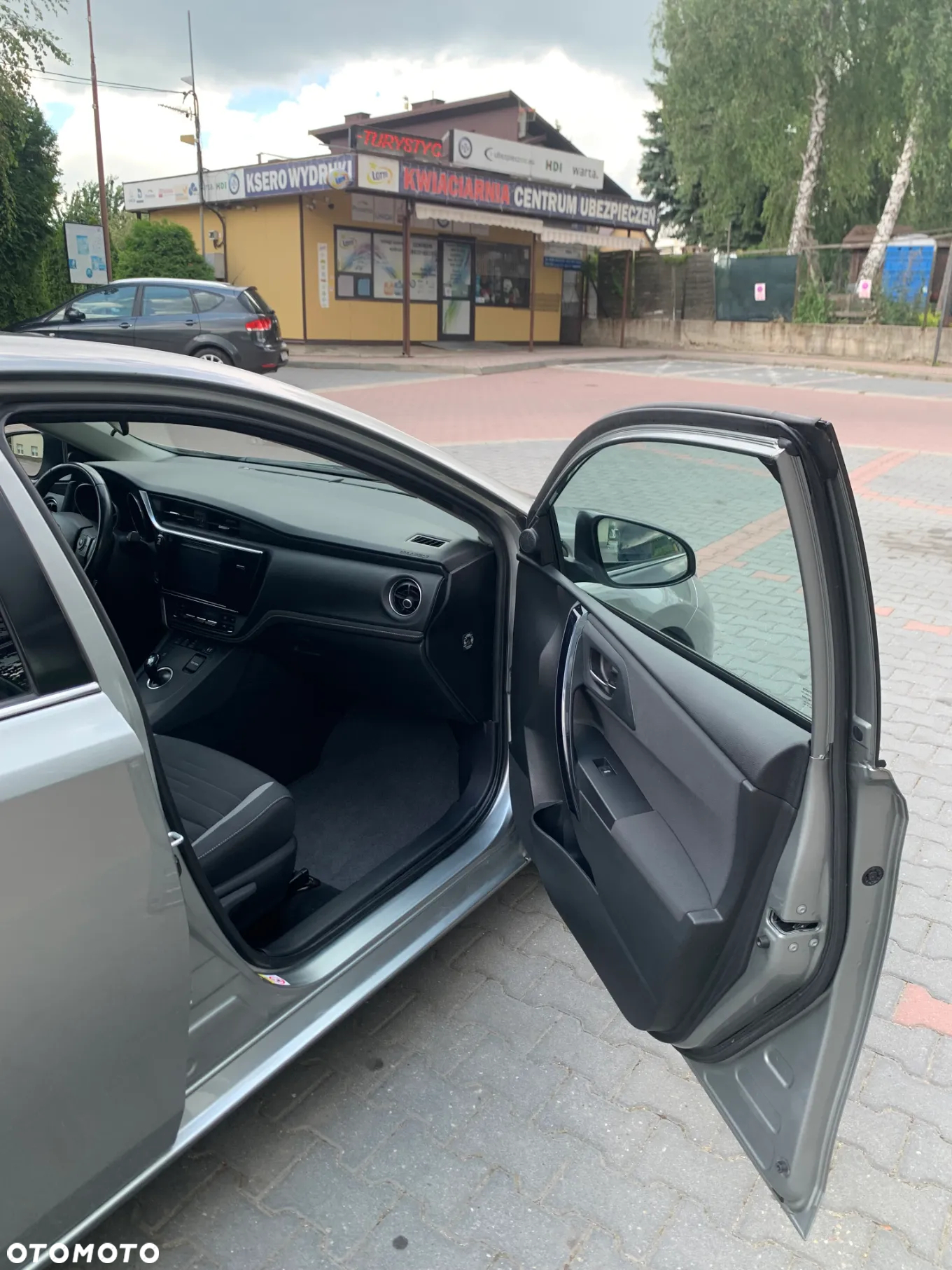 Toyota Auris Hybrid 135 Active - 11