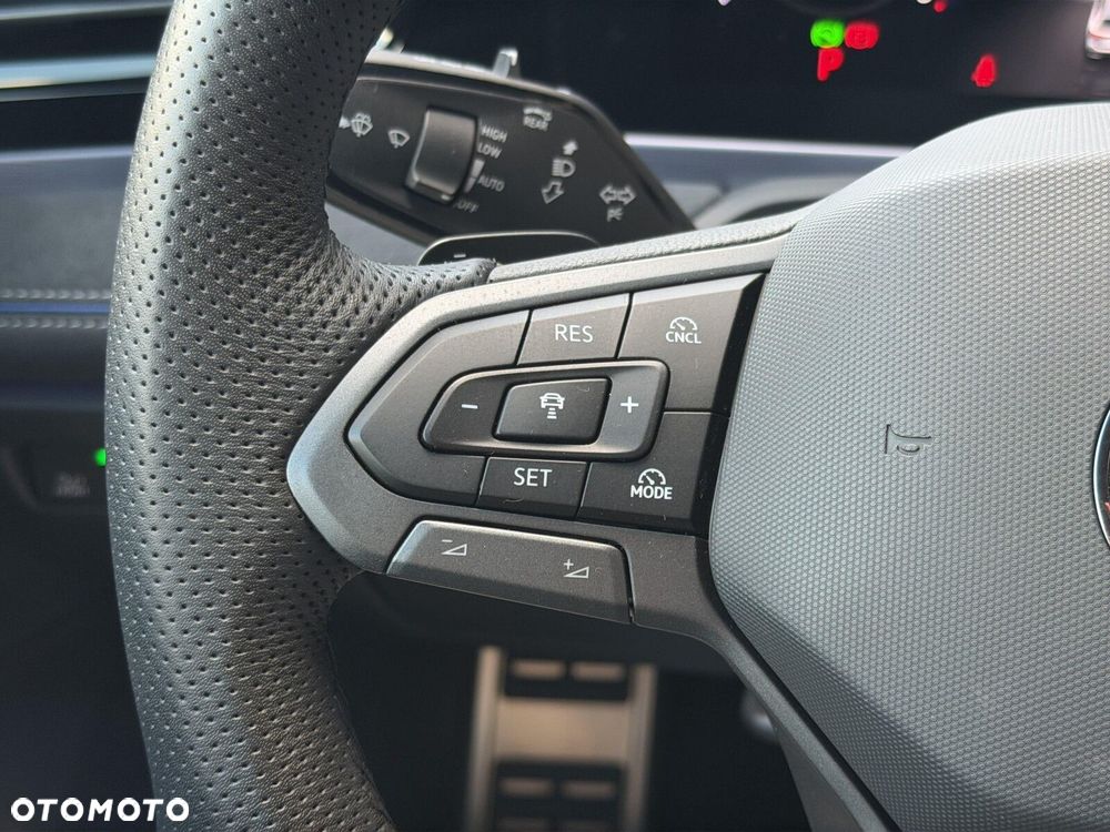Volkswagen Passat Variant - 21