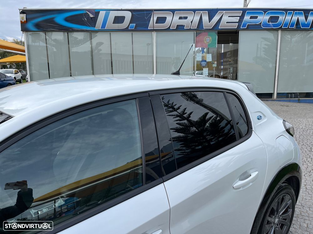 Peugeot e-208 50 kWh Allure Pack - 21